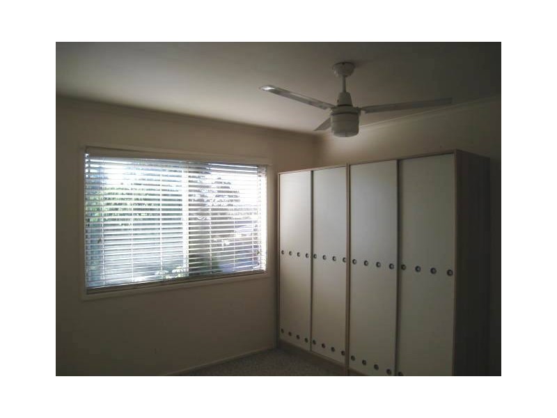 8 Ellen Street, Kingston QLD 4114