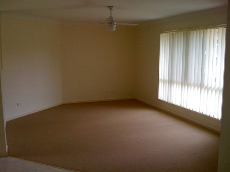 7 Hilltop Street, Loganlea QLD 4131