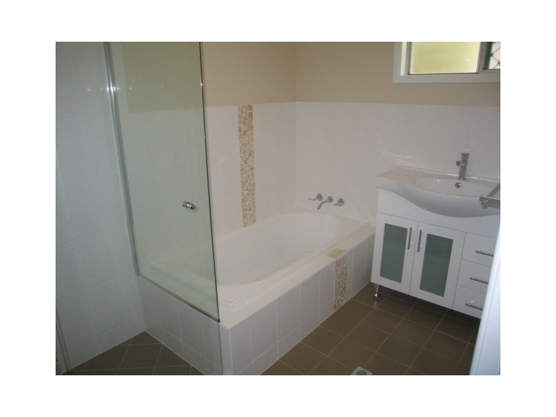 25 Yugumbri Crescent, Logan Central QLD 4114