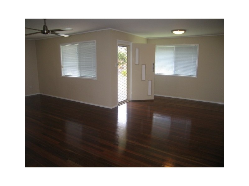 25 Yugumbri Crescent, Logan Central QLD 4114