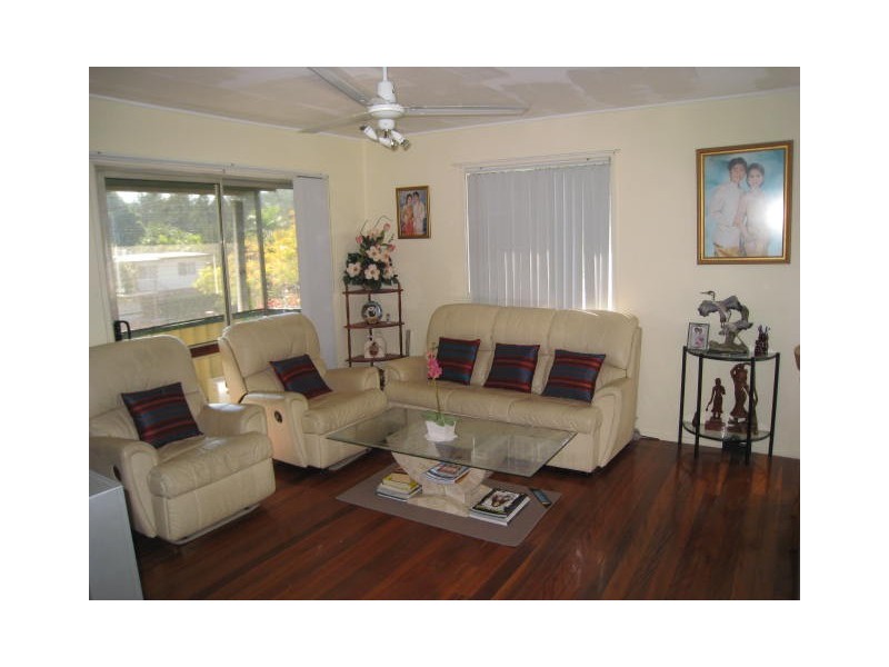 147 Jacaranda Avenue, Kingston QLD 4114