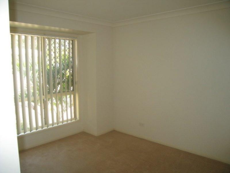 19 Lyrebird Street, Loganlea QLD 4131