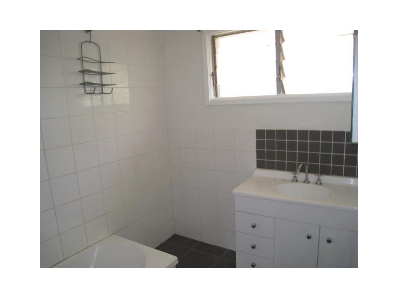 7 Avoca Street, Woodridge QLD 4114