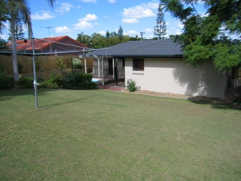 46 Caloola Drive, Springwood QLD 4127