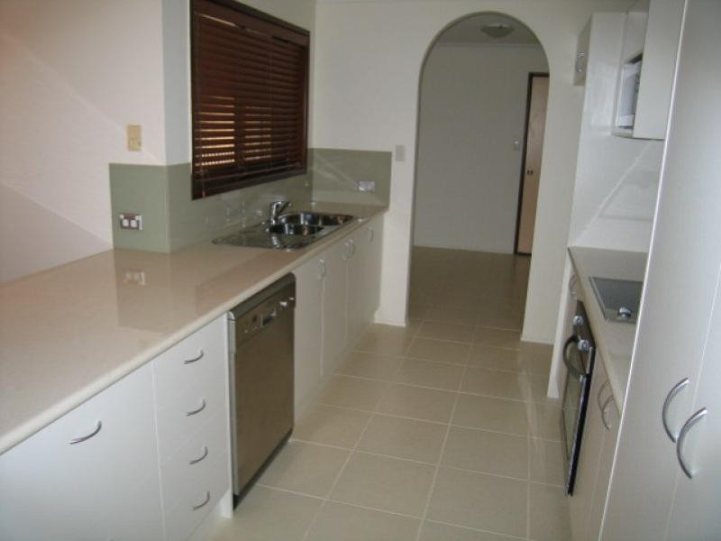 46 Caloola Drive, Springwood QLD 4127