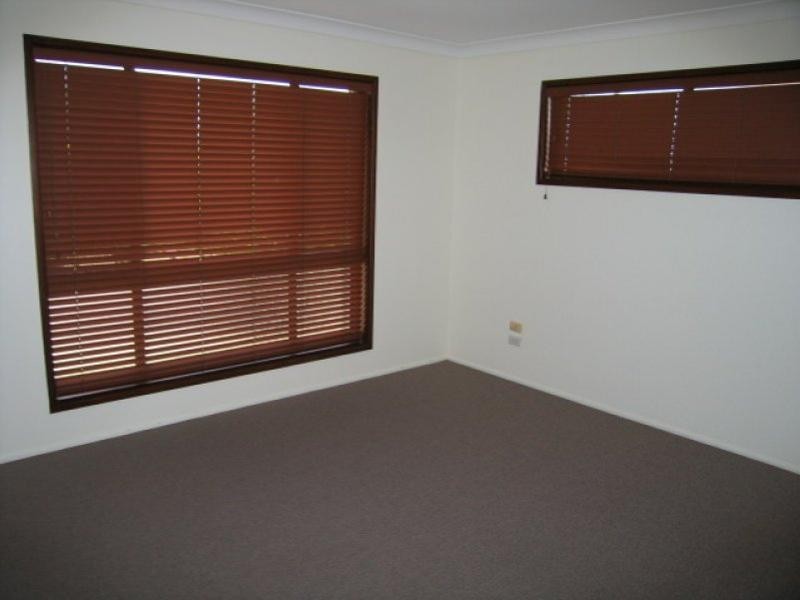 46 Caloola Drive, Springwood QLD 4127