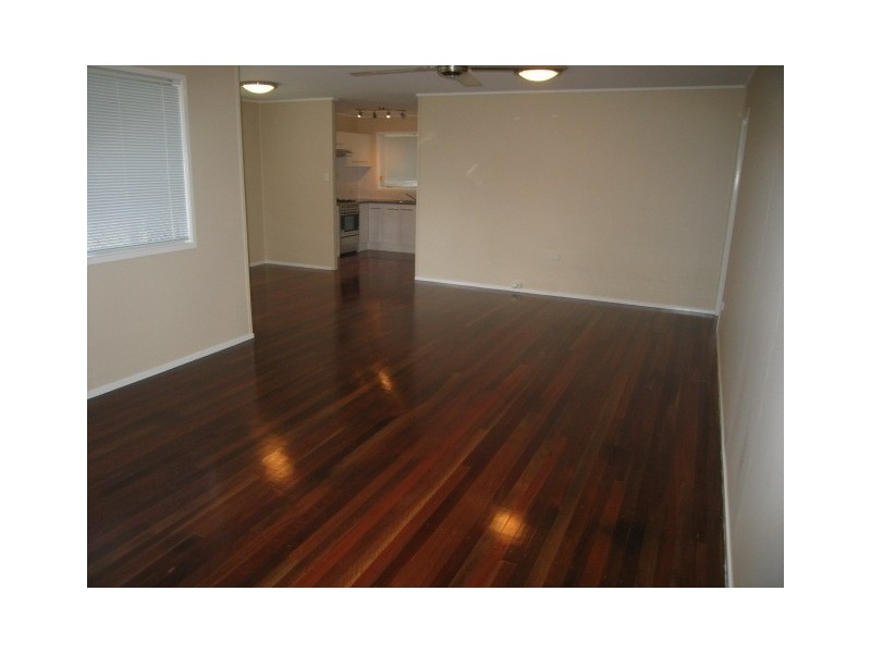 25 Yugumbri Crescent, Logan Central QLD 4114