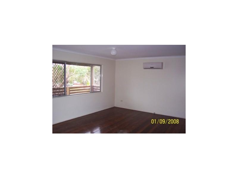 1 Balmoral Street, Slacks Creek QLD 4127