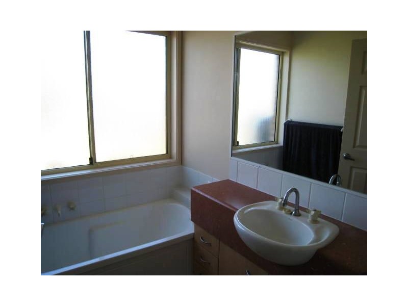 Regents Park QLD 4118