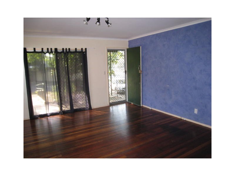 2 Kingston Court, Kingston QLD 4114