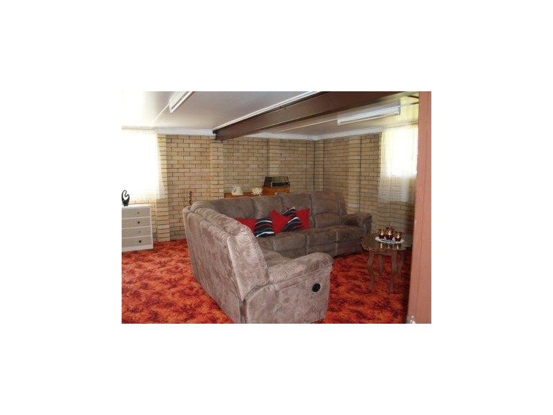 14 Andrew Street, Bundamba QLD 4304