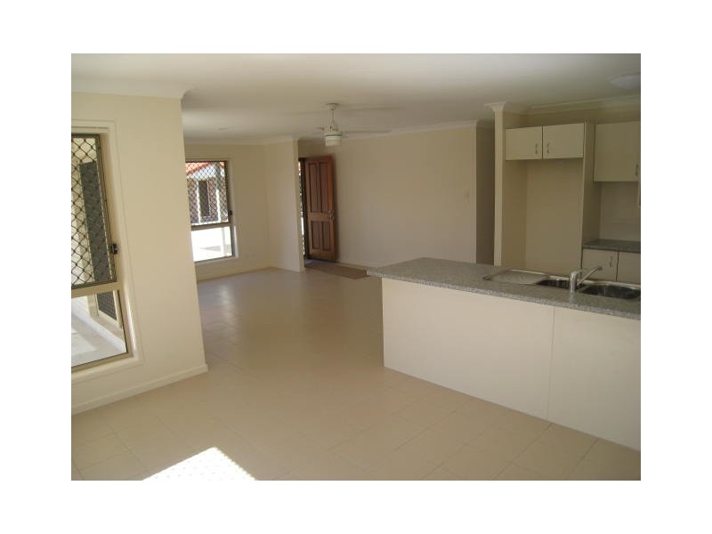 47 Queens Road, Kingston QLD 4114