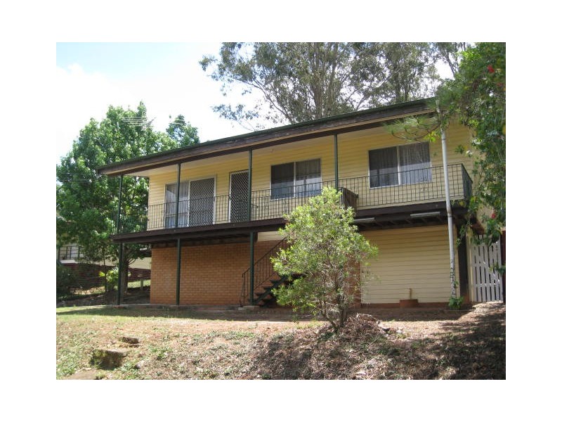 8 Perth Street, Kingston QLD 4114