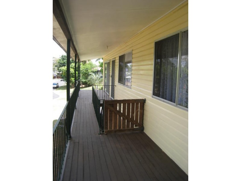 8 Perth Street, Kingston QLD 4114