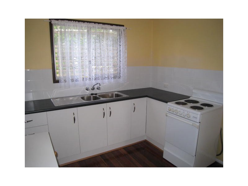 8 Perth Street, Kingston QLD 4114