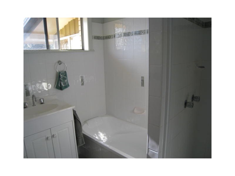 14 Andrew Street, Bundamba QLD 4304