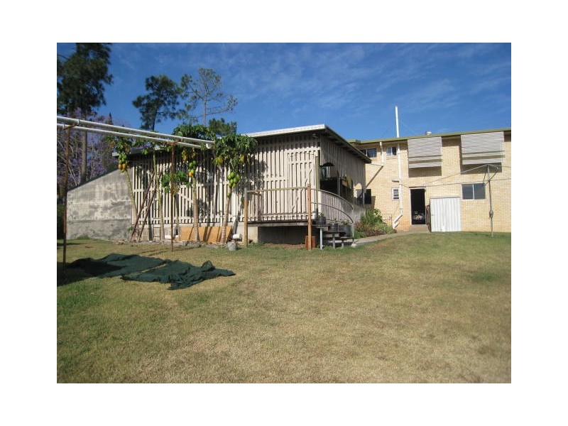 14 Andrew Street, Bundamba QLD 4304