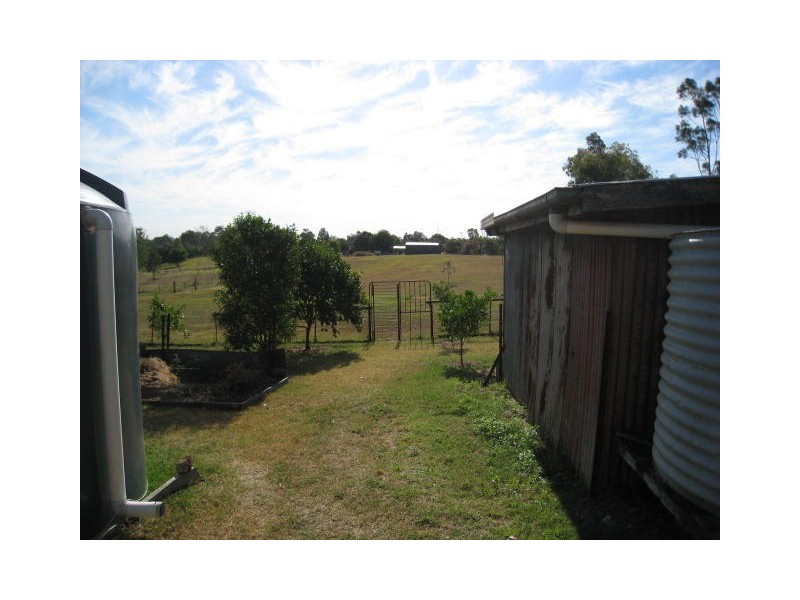 14 Andrew Street, Bundamba QLD 4304