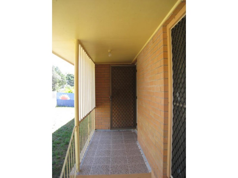 11 Fleur Street, Woodridge QLD 4114