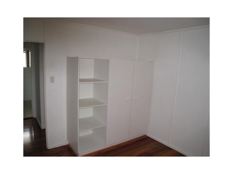 11 Fleur Street, Woodridge QLD 4114