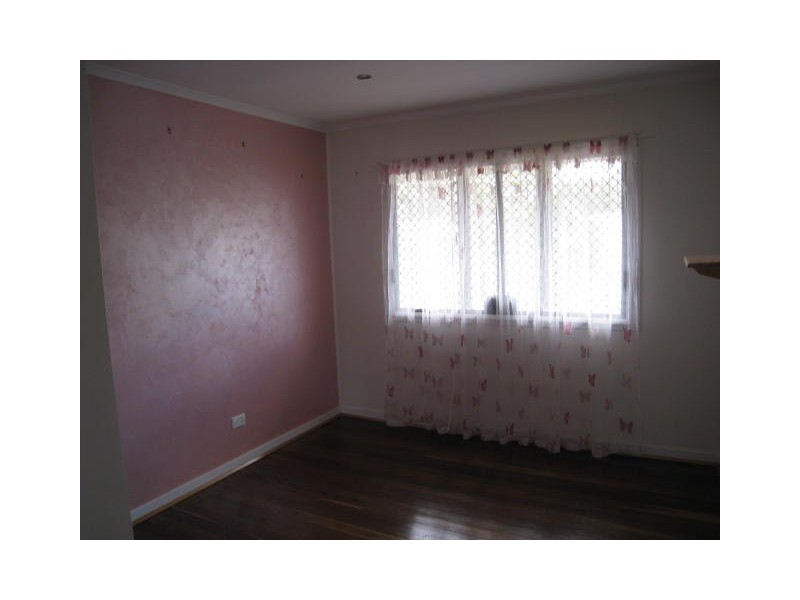 12 Frederick Street, Woodridge QLD 4114