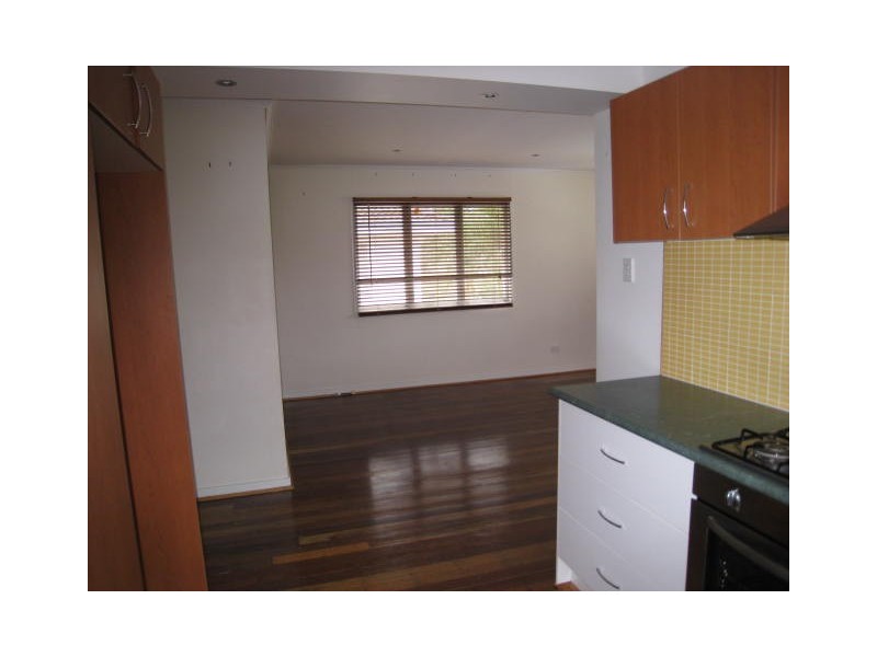 12 Frederick Street, Woodridge QLD 4114