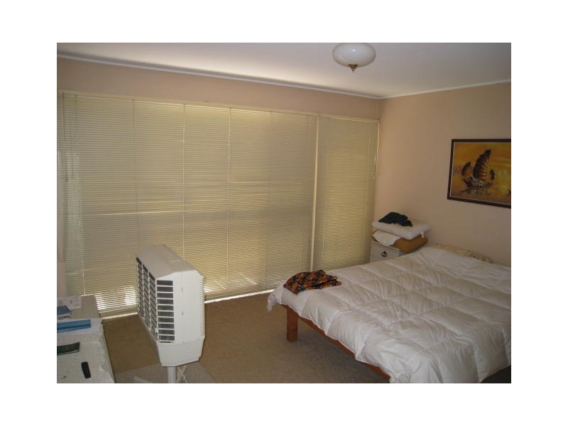 12 Rowan Street, Slacks Creek QLD 4127