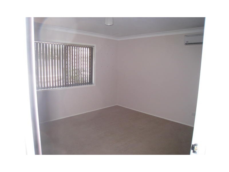 13 Orlando Crescent, Springwood QLD 4127