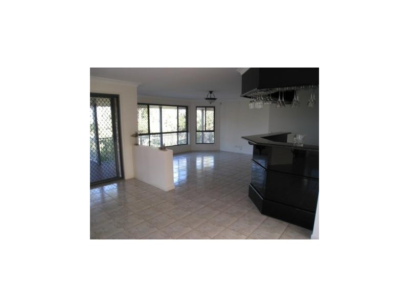 44 Bayview Drive, Tanah Merah QLD 4128