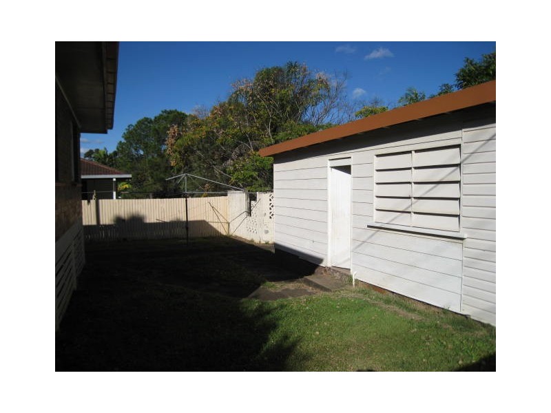 8 Arthur Street, Woodridge QLD 4114