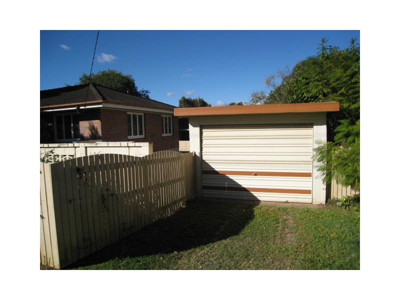 8 Arthur Street, Woodridge QLD 4114