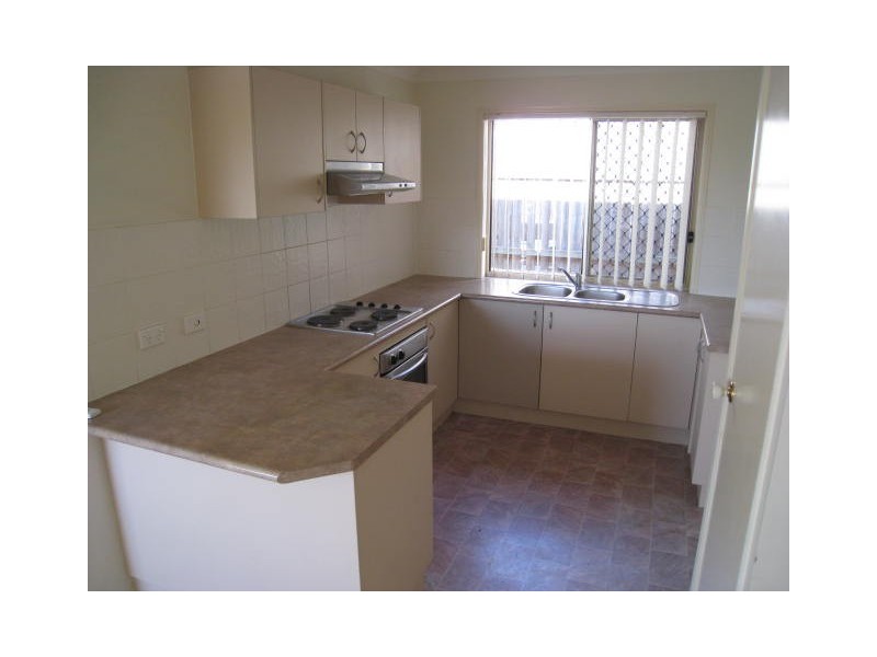 19 Lyrebird Street, Loganlea QLD 4131