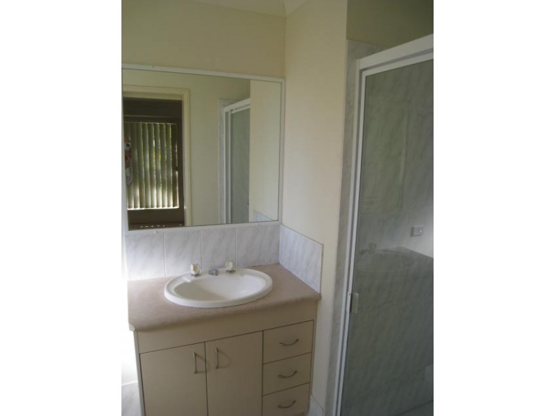 19 Lyrebird Street, Loganlea QLD 4131