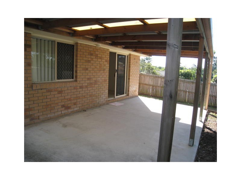 19 Lyrebird Street, Loganlea QLD 4131
