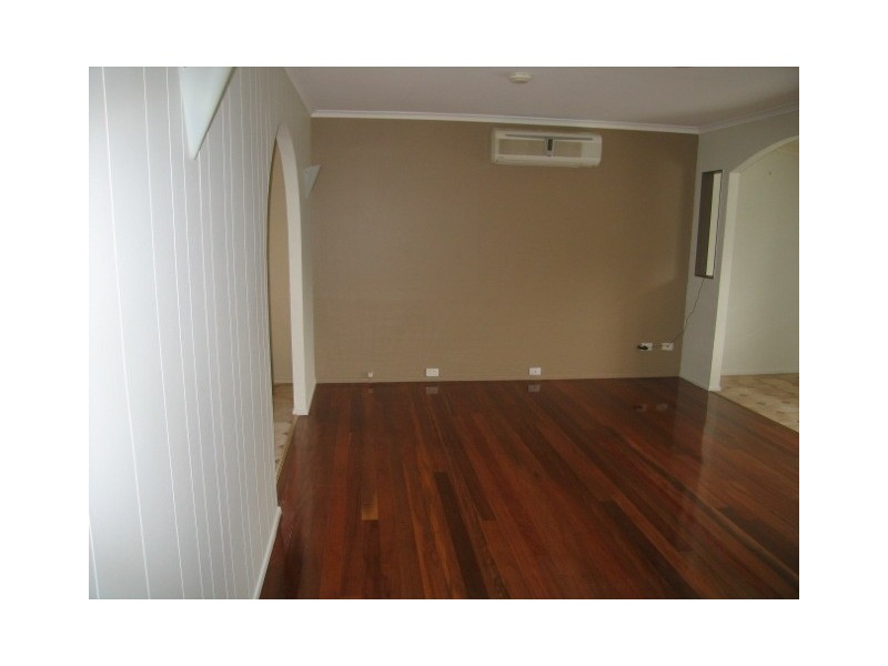 7 Chestnut Street, Logan Central QLD 4114