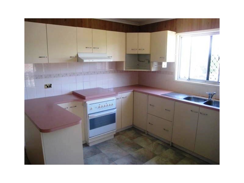 10 Huntress Court, Logan Central QLD 4114