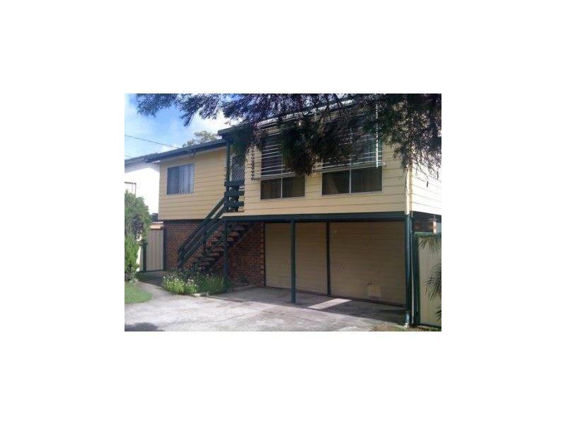 7 Garnett Street, Kingston QLD 4114