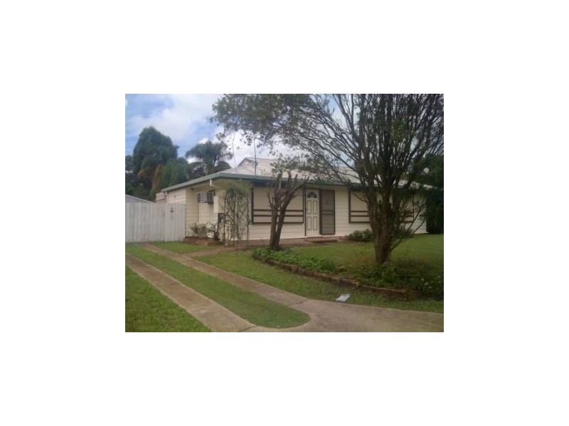 4  Gurley Street, Eagleby QLD 4207