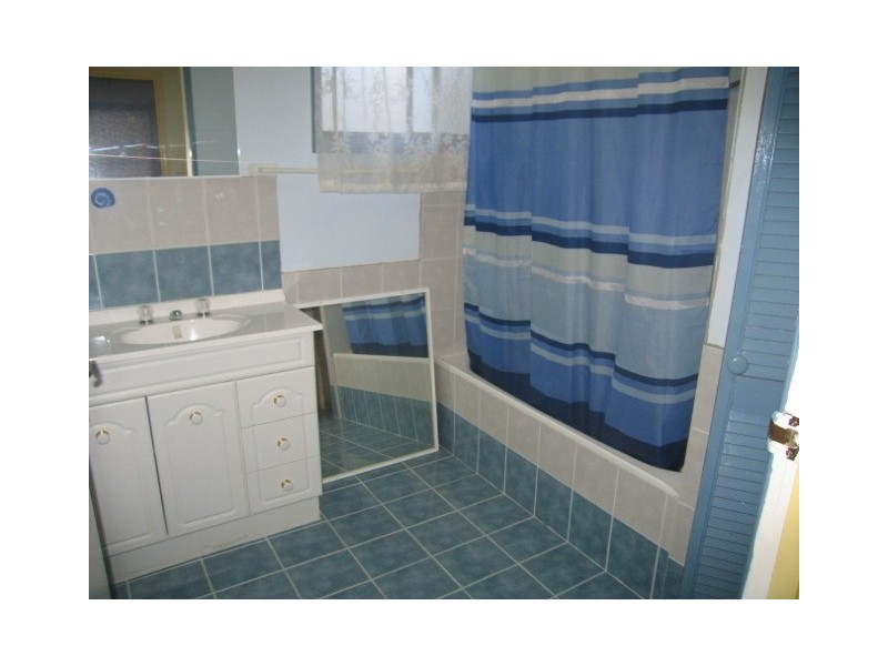 293 Third Avenue, Kingston QLD 4114