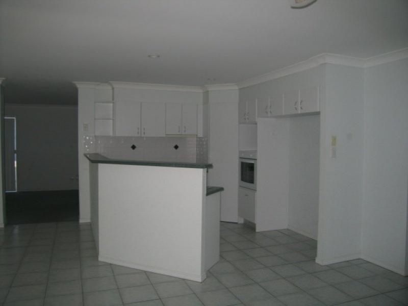42 Allenby Drive, Meadowbrook QLD 4131