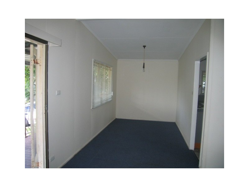 11 Dol Street, Woodridge QLD 4114