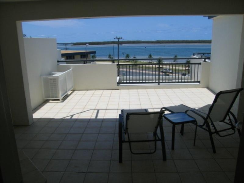 312/392 Marine Parade, Labrador QLD 4215