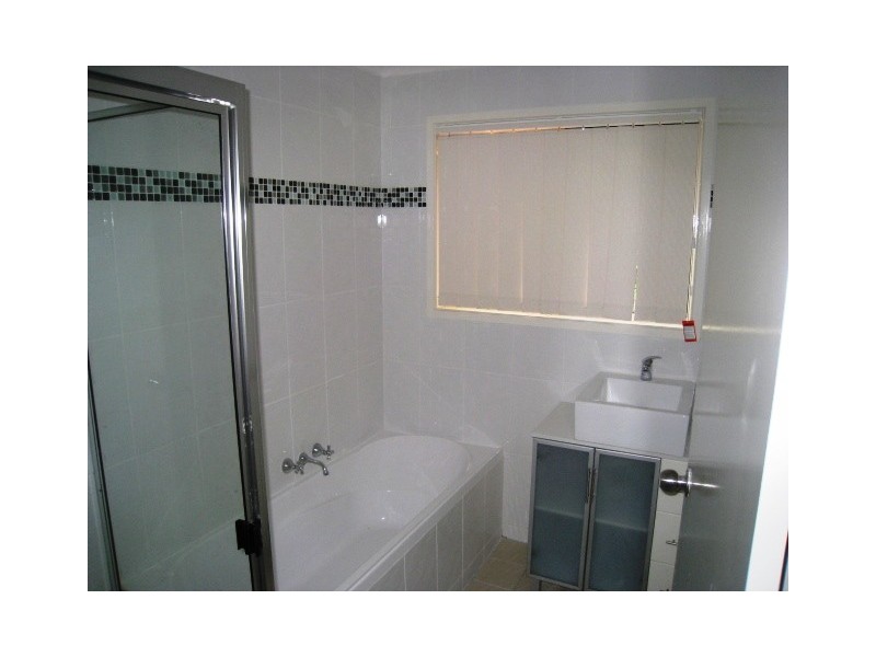 10 Fairdale Street, Woodridge QLD 4114