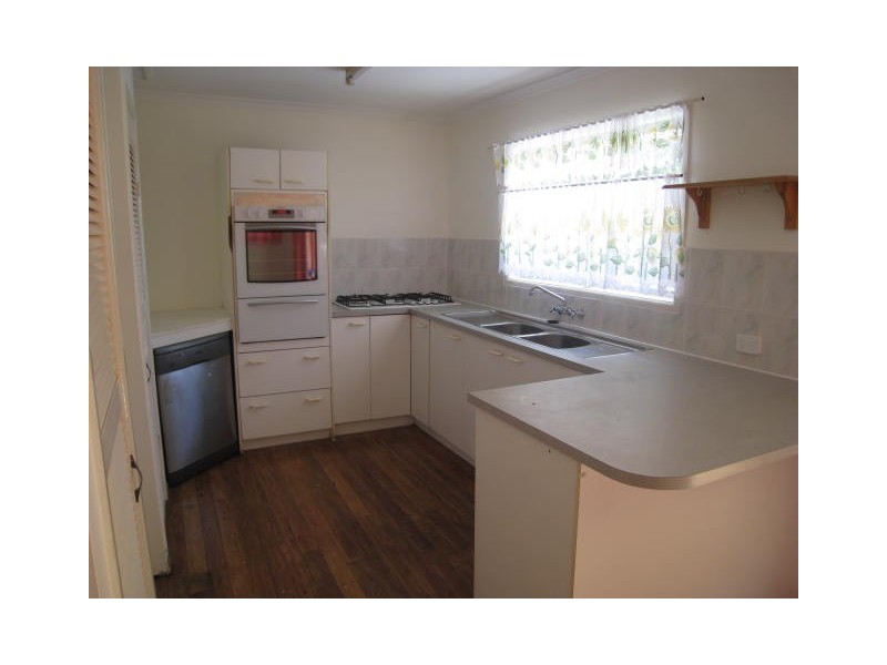 29 Laughlin Street, Kingston QLD 4114
