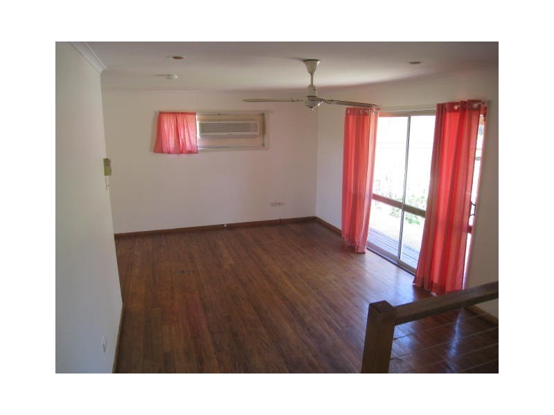 29 Laughlin Street, Kingston QLD 4114