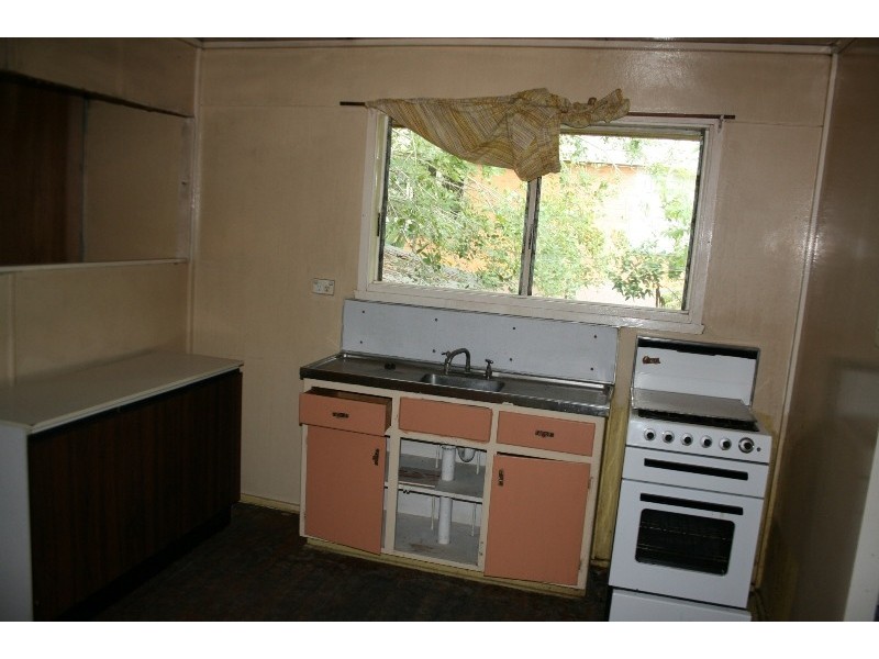 18 Fleur Street, Woodridge QLD 4114