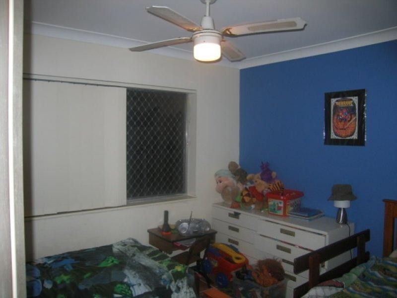 7 Lake Road, Slacks Creek QLD 4127