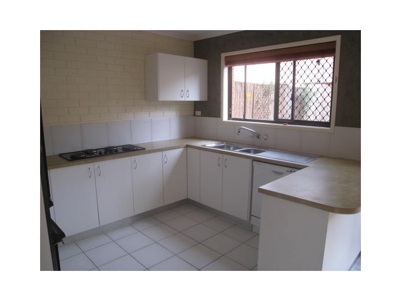 42/123 Hall Road, Springwood QLD 4127