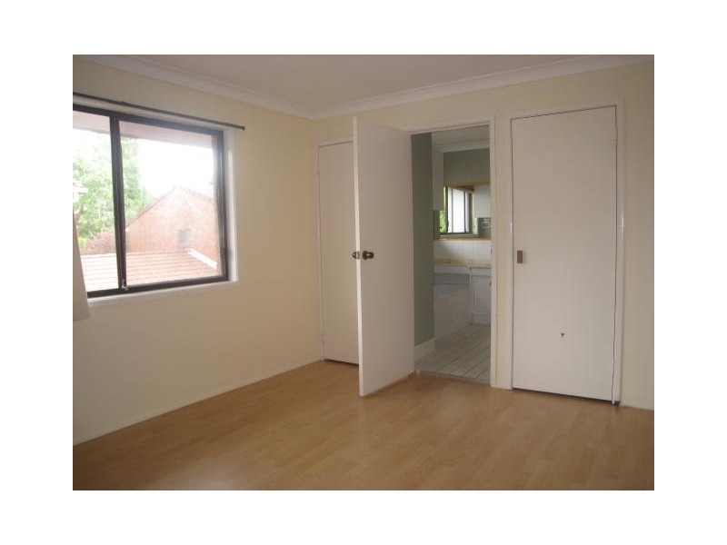 42/123 Hall Road, Springwood QLD 4127