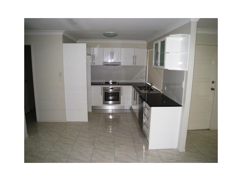 10 Fairdale Street, Woodridge QLD 4114